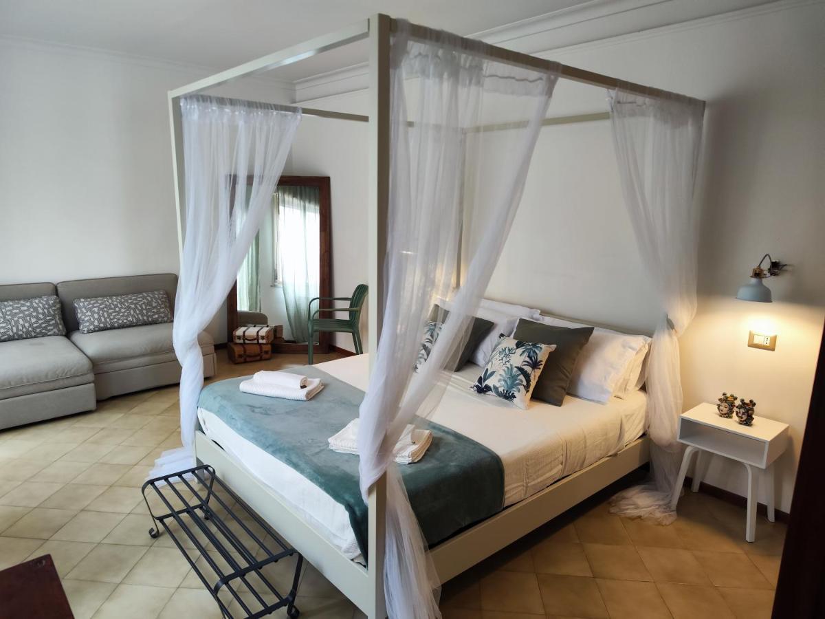 Casa Vacanza - La Tartaruga Milazzo Exterior foto